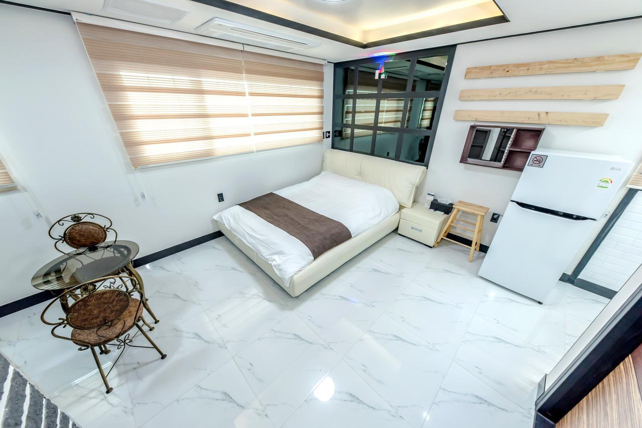 Jeju Skyhill Pension Seogwipo-stad Buitenkant foto